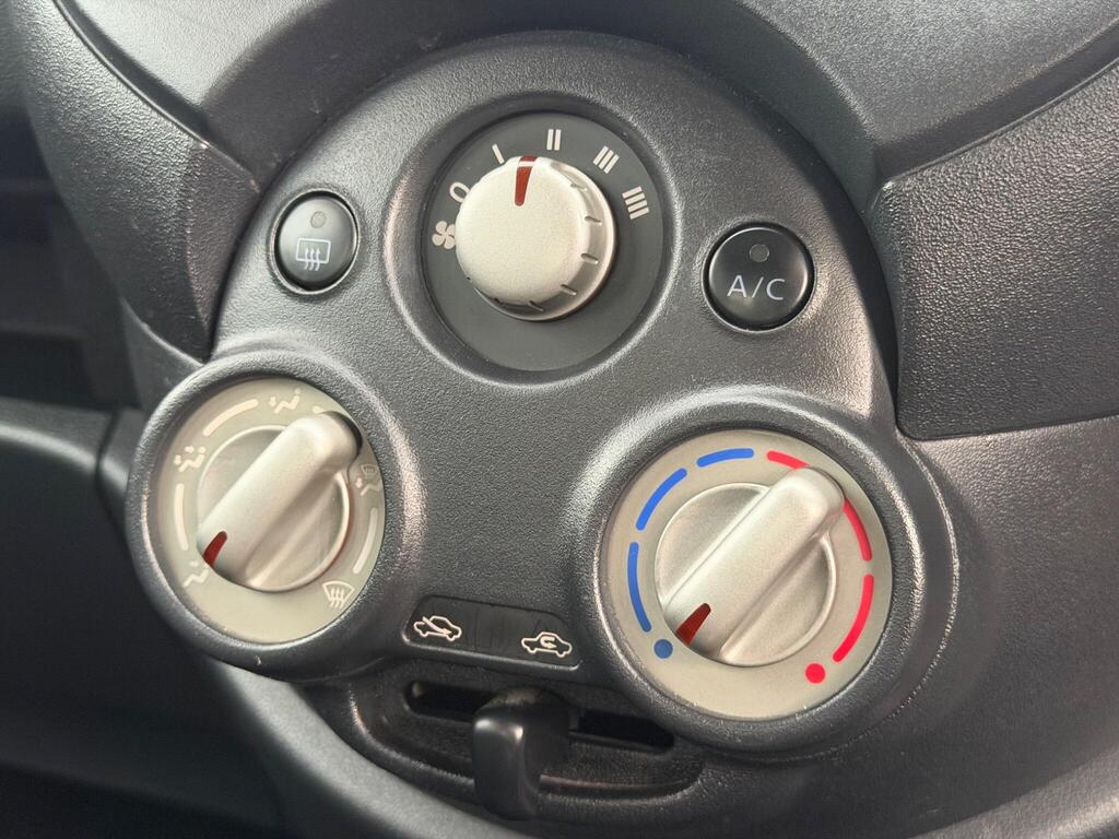 2012 Nissan Micra thumbnail 22