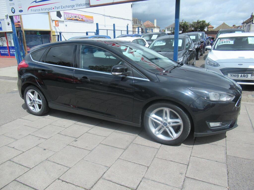 Ford Focus Hatchback 1.0T EcoBoost Zetec Euro 6 (s/s) 5dr