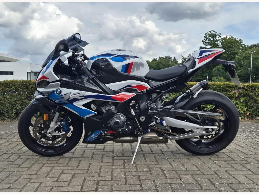 BMW M 1000 RR