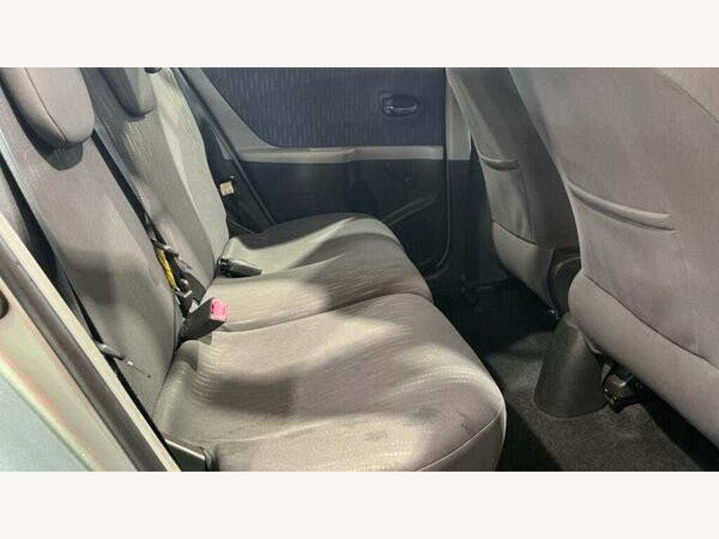 2009 Toyota Yaris thumbnail 11