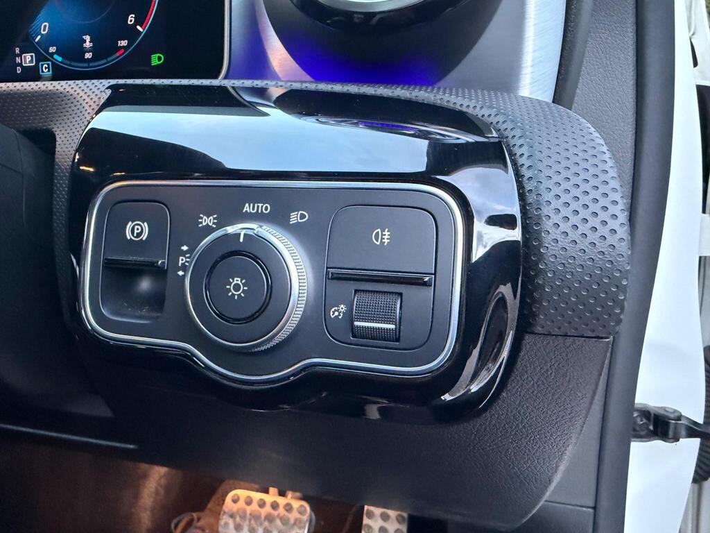 2020 Mercedes-Benz A Class thumbnail 29