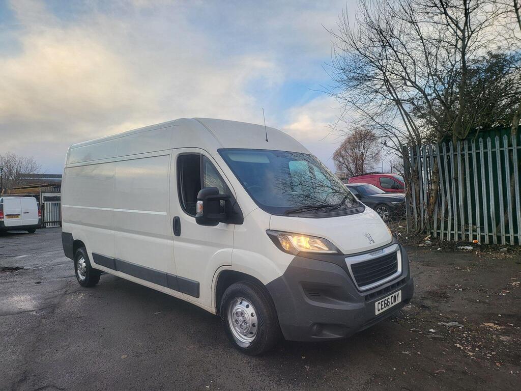 Peugeot Boxer Panel Van 2.0 BlueHDi 335 Professional L3 H2 Euro 6 5dr