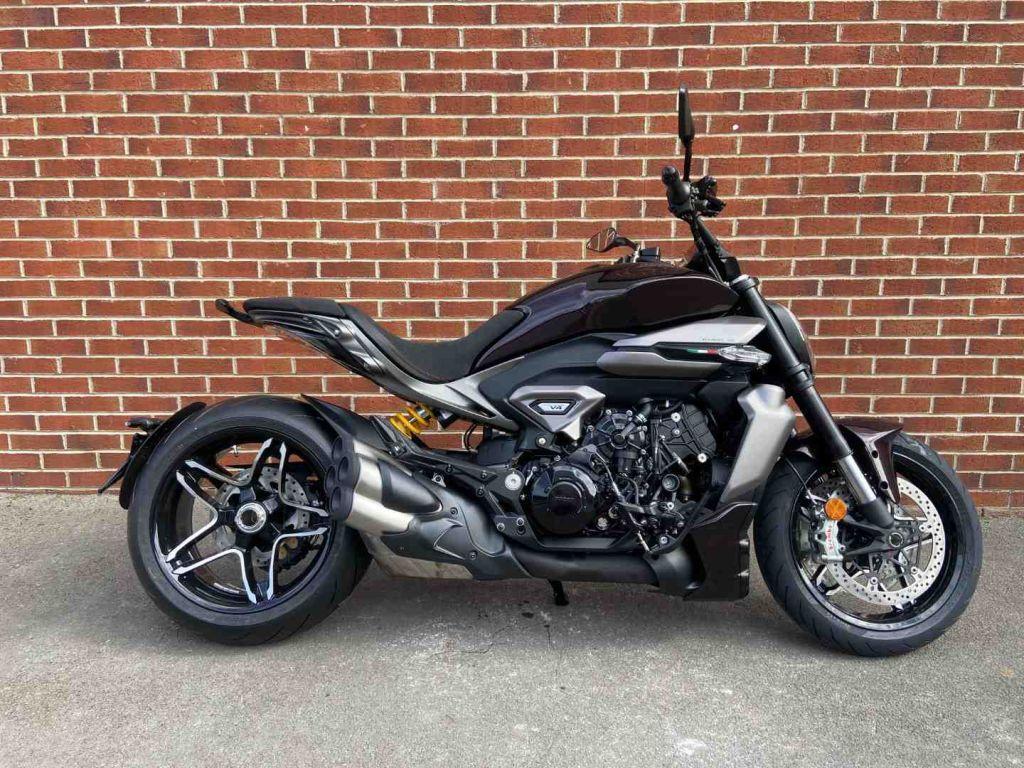 Ducati Diavel V4