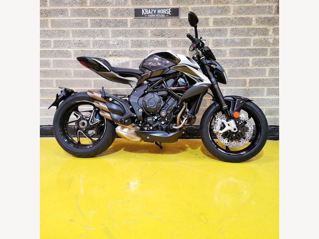 MV Agusta Brutale 800