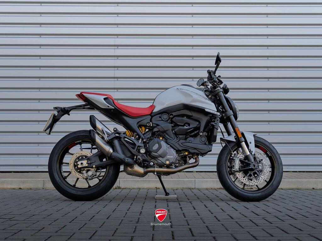 Ducati Monster 937
