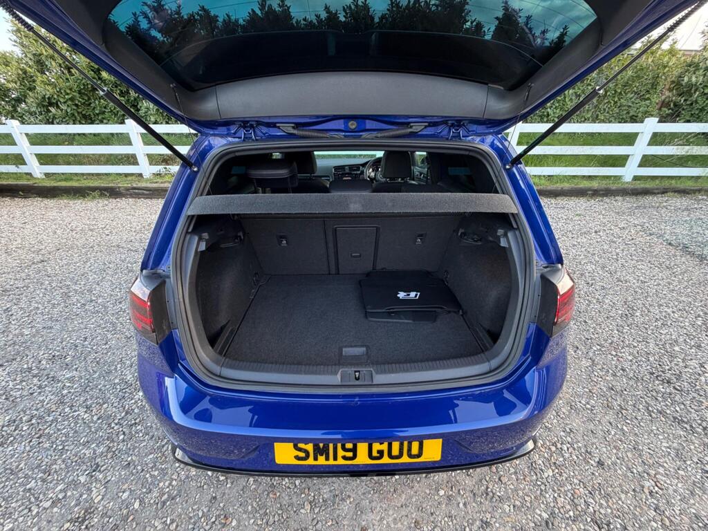 2019 Volkswagen Golf thumbnail 39