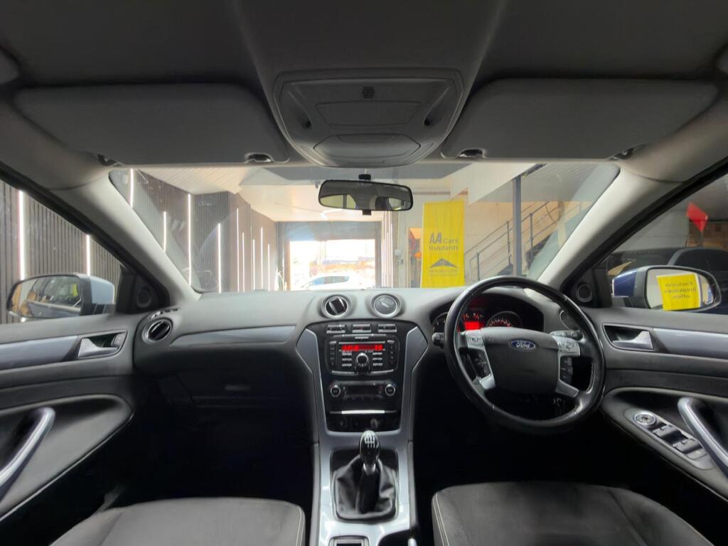 2012 Ford Mondeo thumbnail 16