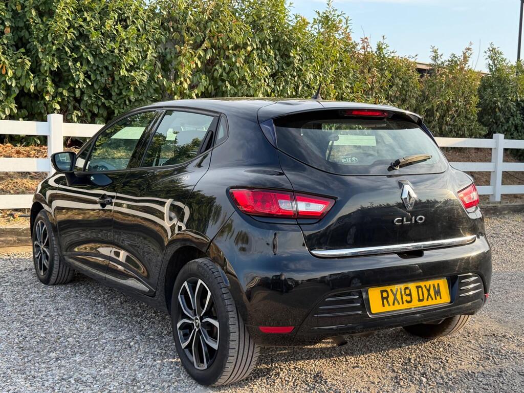 2026 Renault Clio thumbnail 9