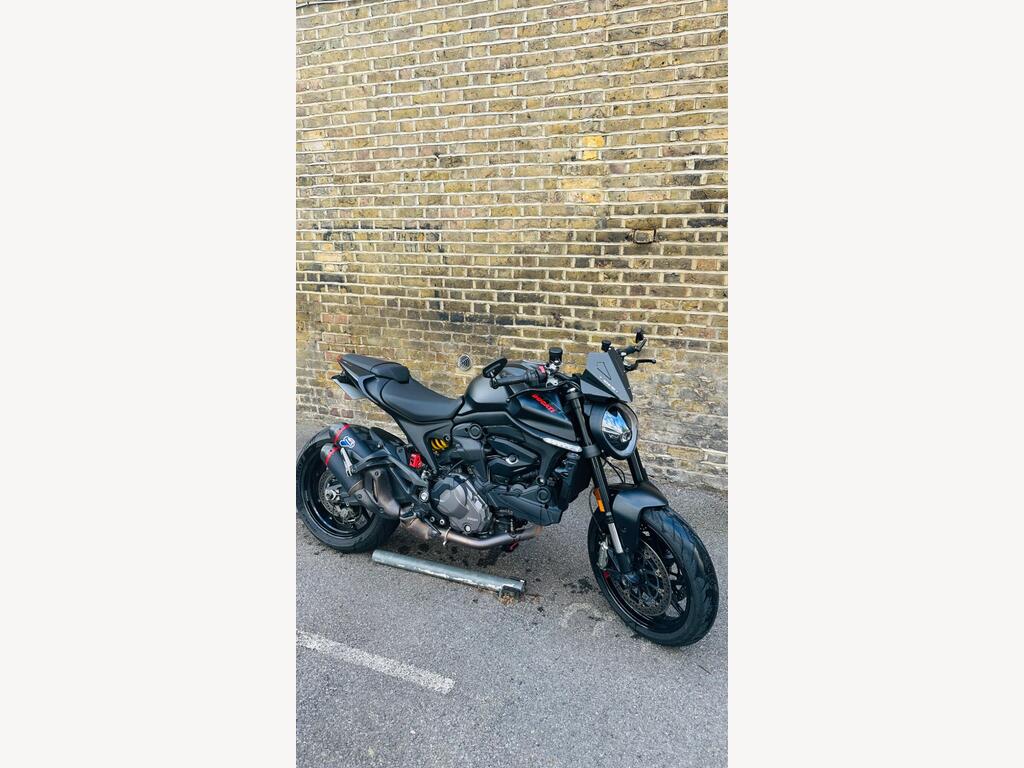 Ducati Monster 937