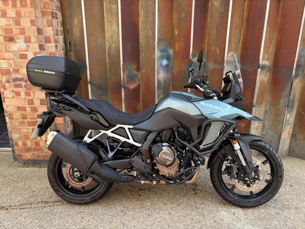 Suzuki V-Strom 800