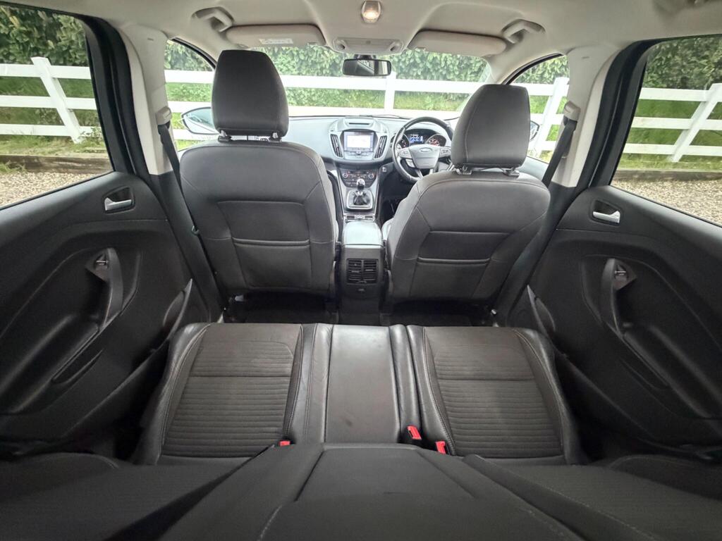 2018 Ford Kuga thumbnail 16