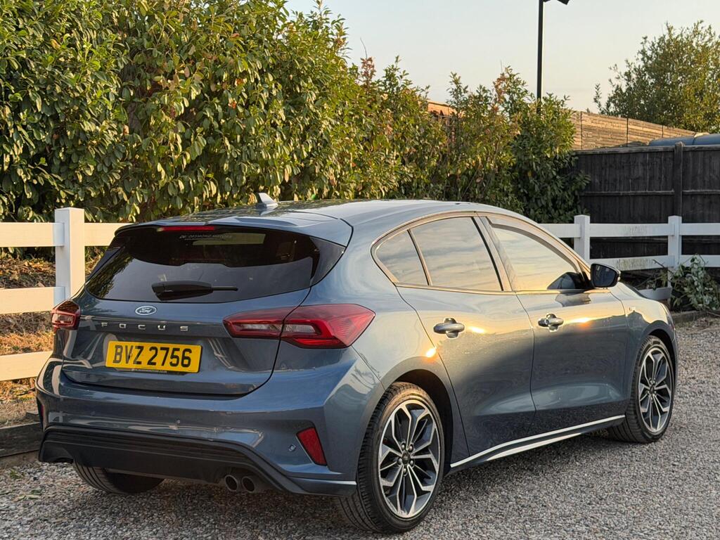 2024 Ford Focus thumbnail 14