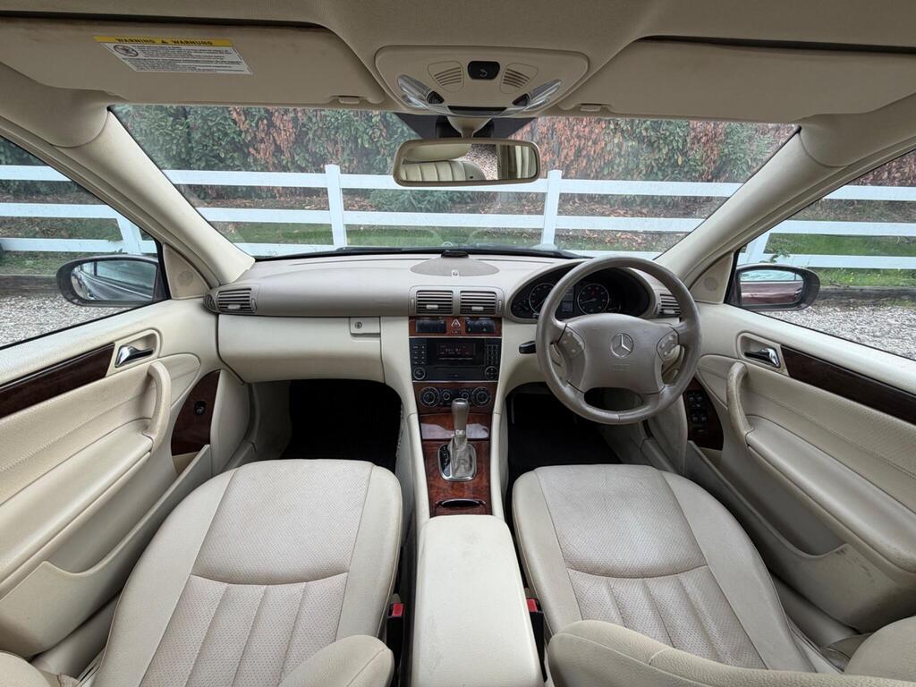 2006 Mercedes-Benz C Class thumbnail 2