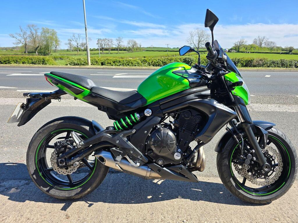 Kawasaki ER-6N Naked 650 ABS