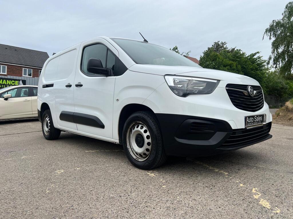 Vauxhall Combo Panel Van 1.5 Turbo D 2300 Dynamic L2 H1 Euro 6 4dr
