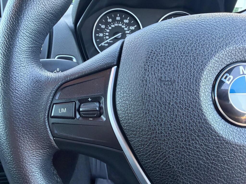 2015 BMW 2 Series thumbnail 24