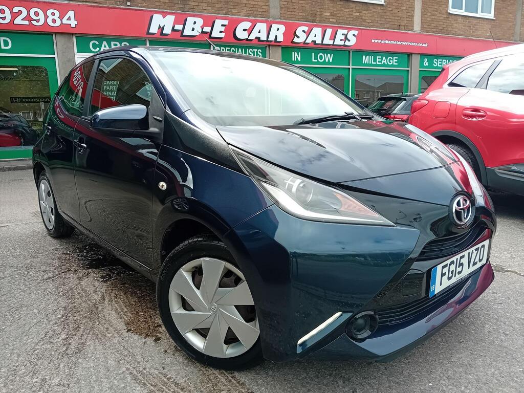 Toyota AYGO Hatchback 1.0 VVT-i x-play Euro 5 5dr Euro 5