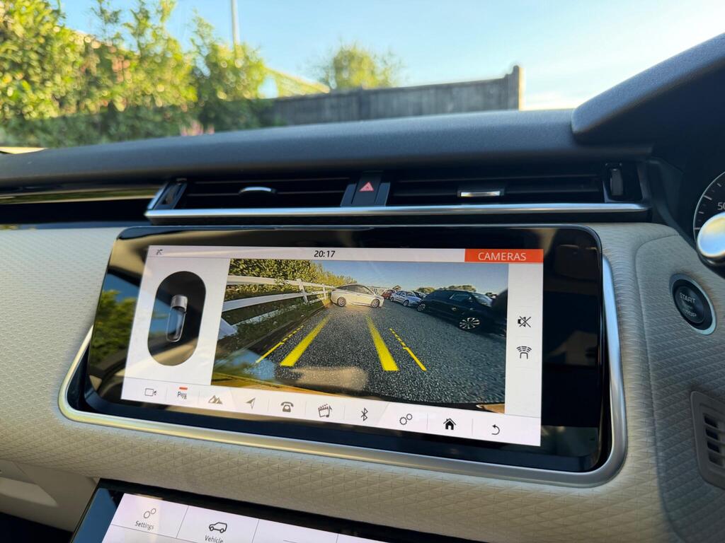 2017 Land Rover Range Rover Velar thumbnail 27