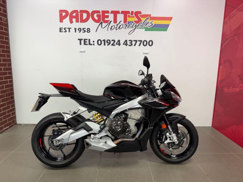 Aprilia Tuono 660
