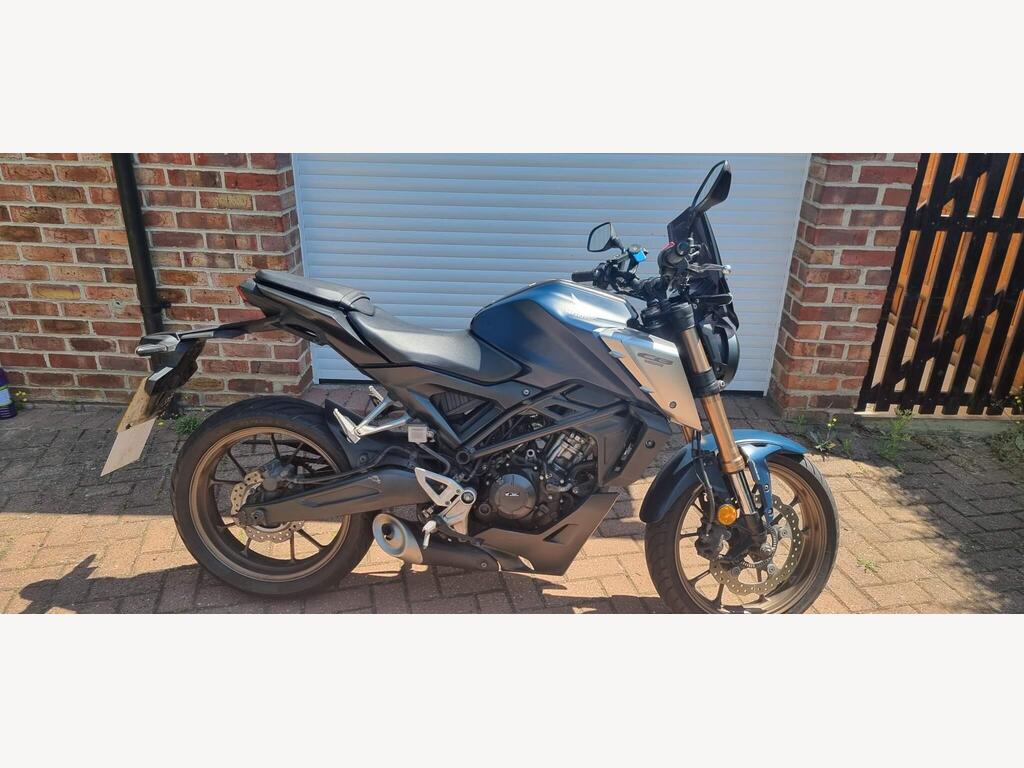 Honda CB125R