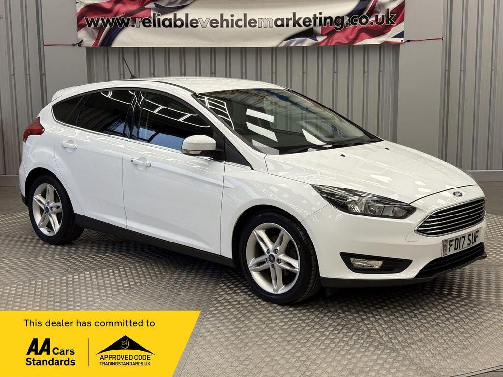 Ford Focus Hatchback 1.0T EcoBoost Zetec Edition Euro 6 (s/s) 5dr