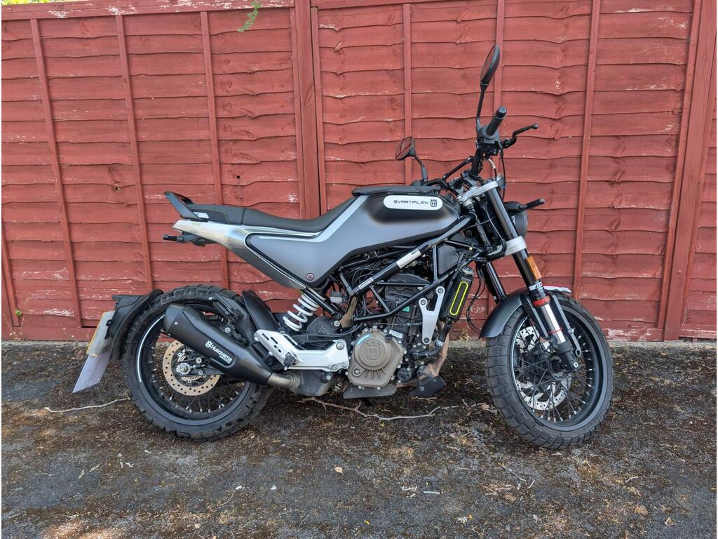Husqvarna Svartpilen 125
