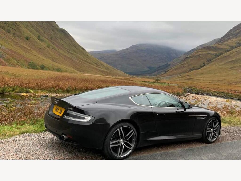 Aston Martin DB9