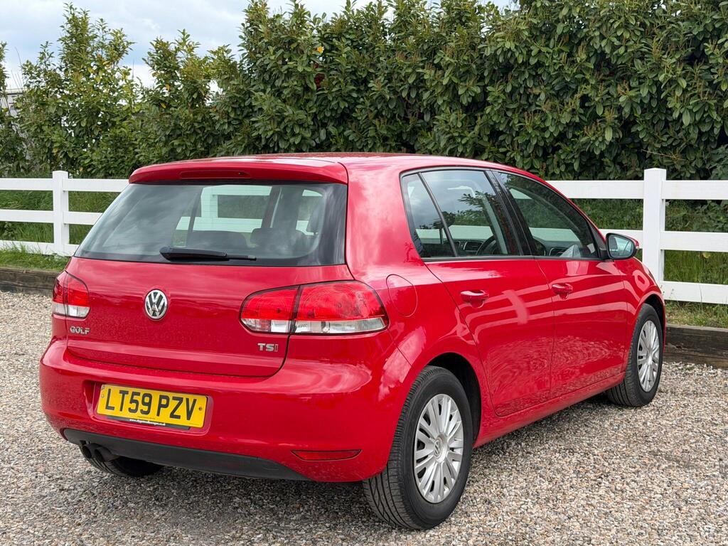 2010 Volkswagen Golf thumbnail 14