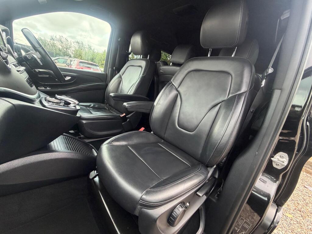 2015 Mercedes-Benz V Class thumbnail 39