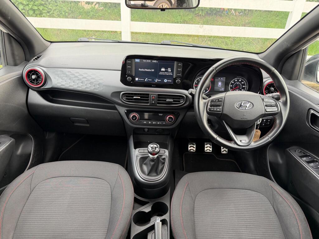 2022 Hyundai i10 thumbnail 19