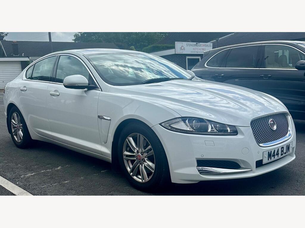 Jaguar XF Saloon 3.0d V6 Luxury Auto Euro 5 (s/s) 4dr