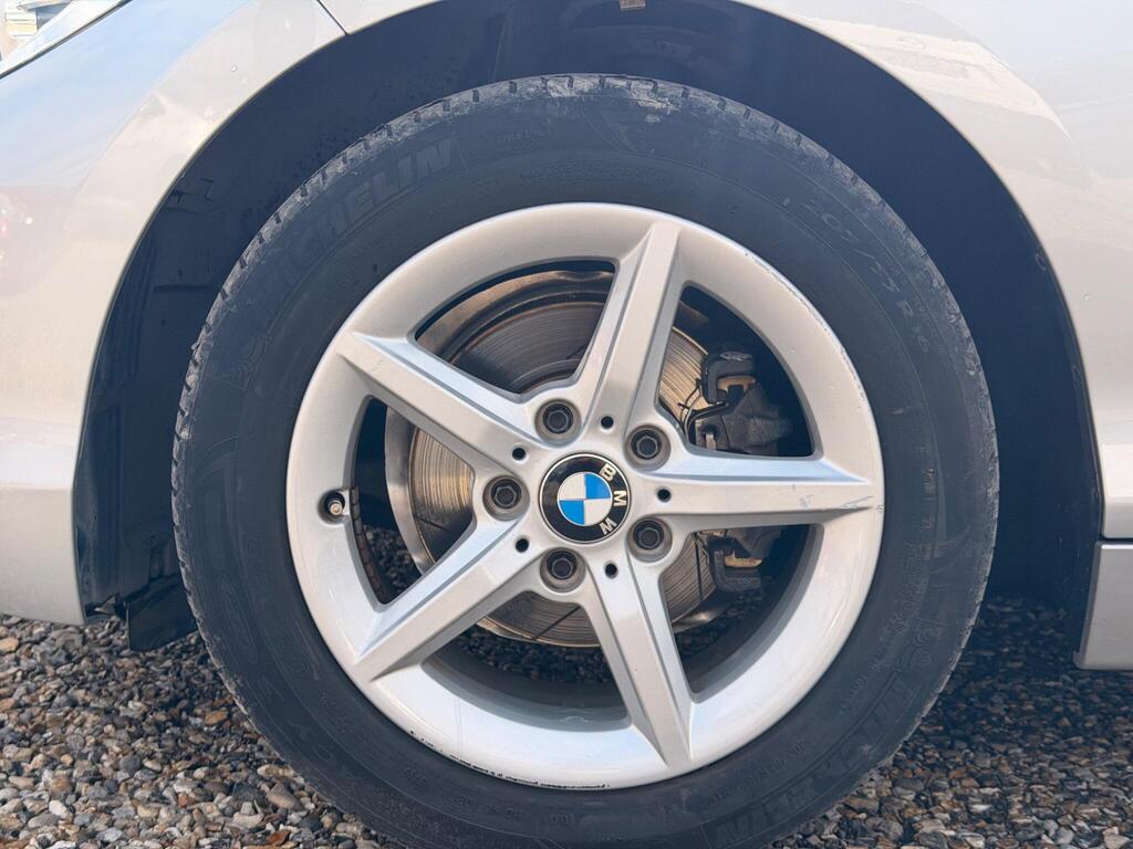 2016 BMW 1 Series thumbnail 46