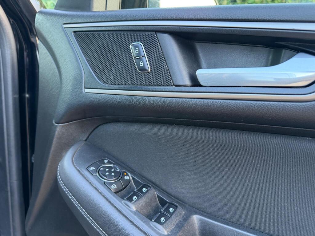 2018 Ford Galaxy thumbnail 31