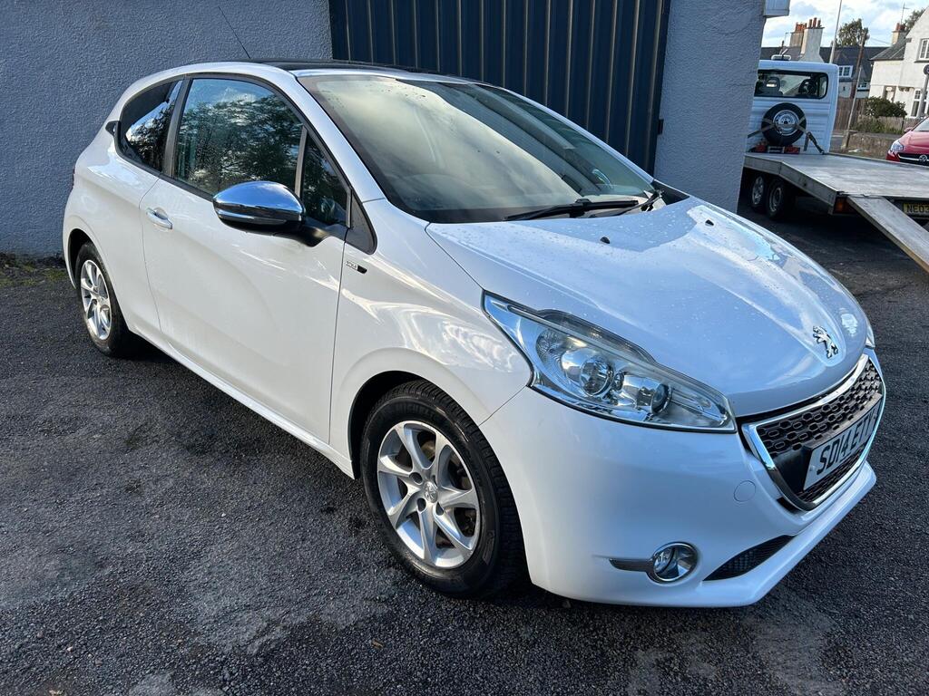 Peugeot 208 Hatchback 1.2 VTi Style Euro 5 3dr