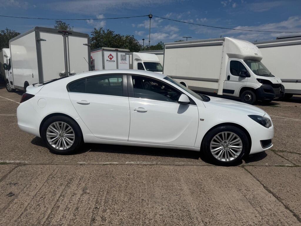 Vauxhall Insignia Hatchback 2.0 CDTi Energy Euro 5 5dr
