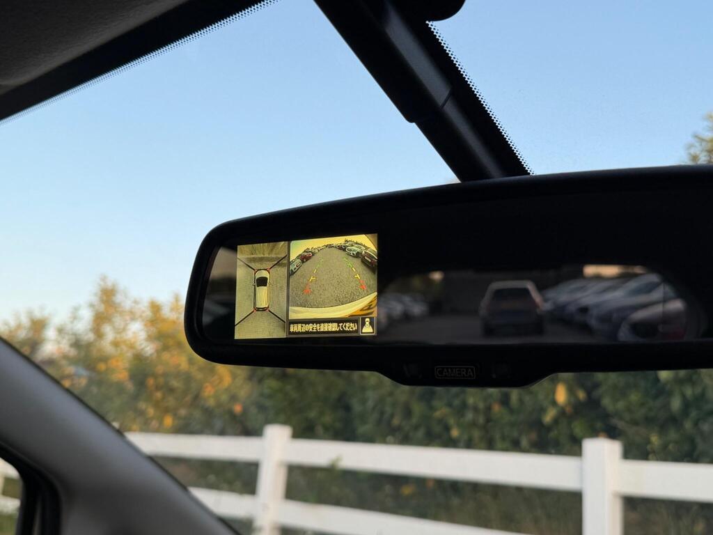 2013 Nissan Note thumbnail 25