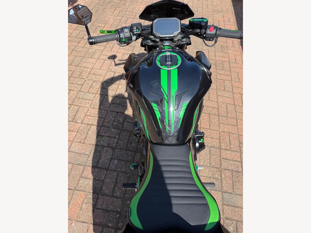 Kawasaki Z900