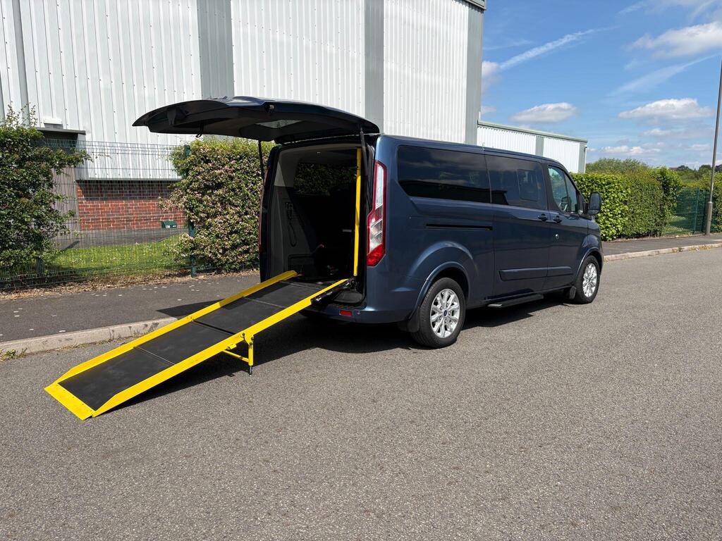 Ford Tourneo Custom Minibus 2.0 310 EcoBlue Titanium X Auto L2 Euro 6 (s/s) 5dr
