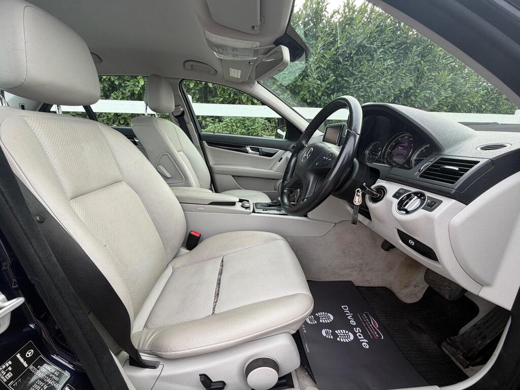 2010 Mercedes-Benz C Class thumbnail 19