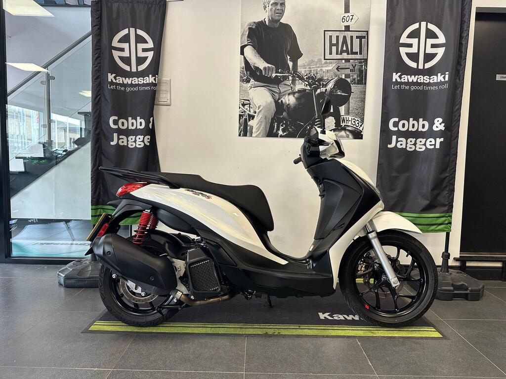 Piaggio Medley 125