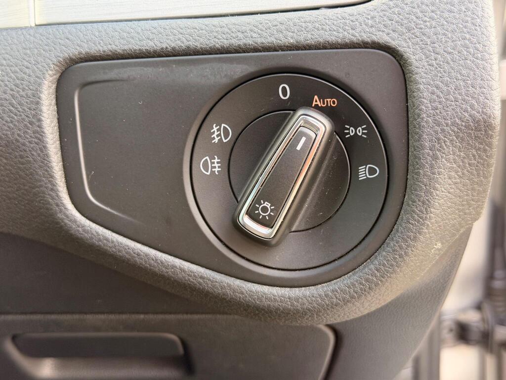 2015 Volkswagen Golf thumbnail 41