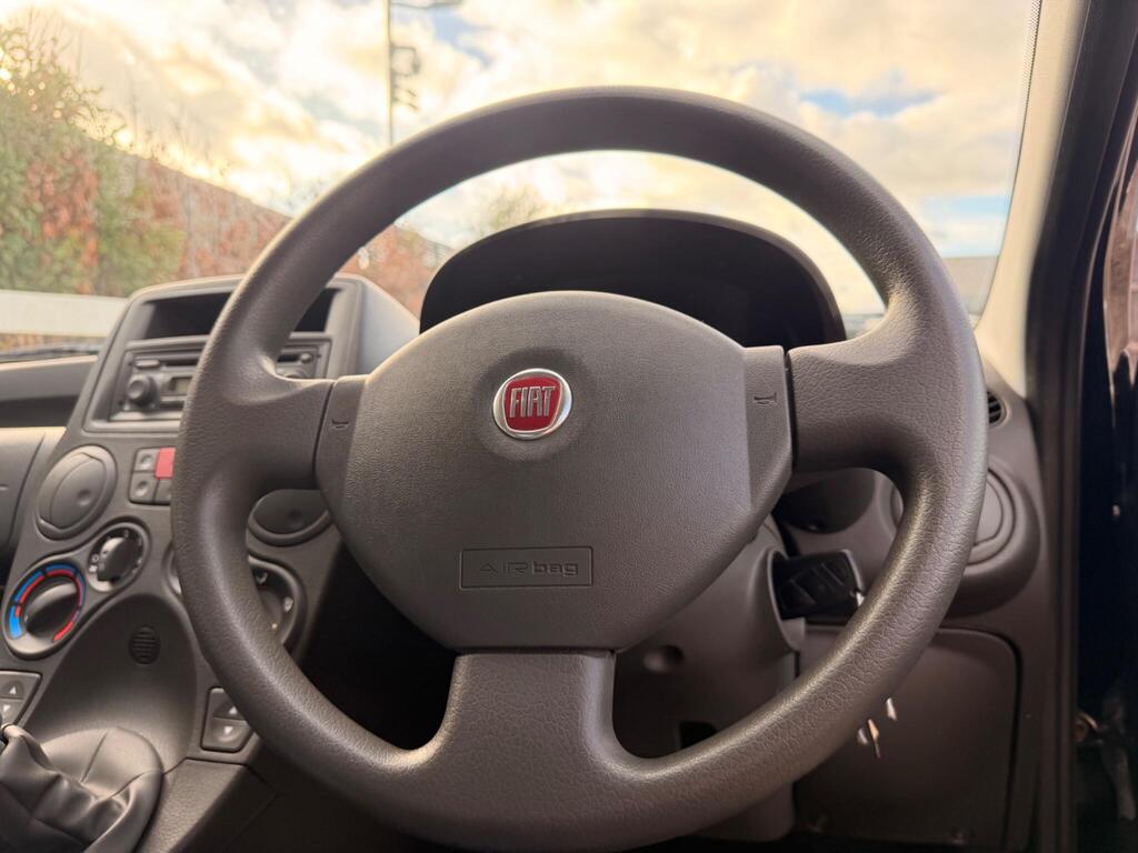 2011 Fiat Panda thumbnail 43