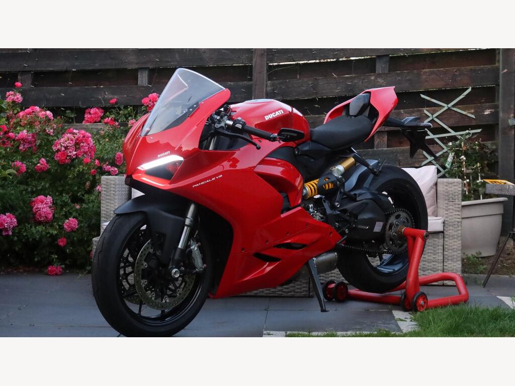 Ducati Panigale V2