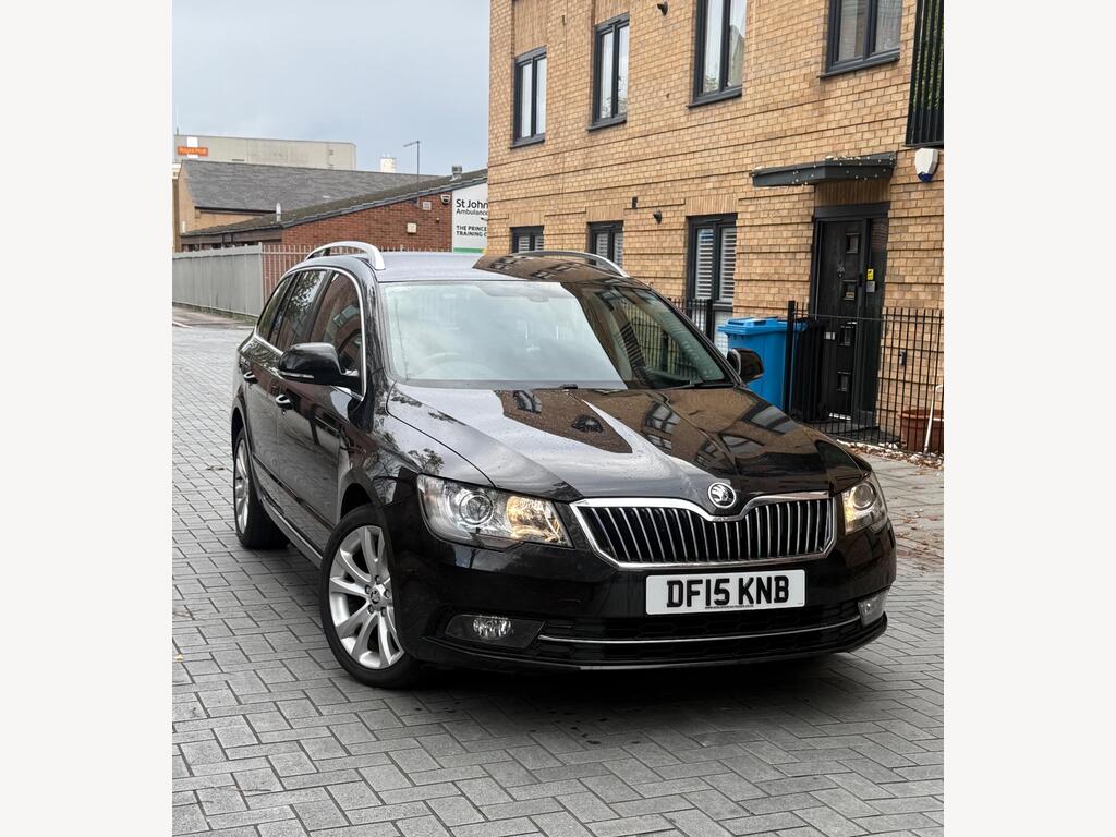 Skoda Superb Estate 2.0 TDI SE Business Euro 5 (s/s) 5dr (Leather)