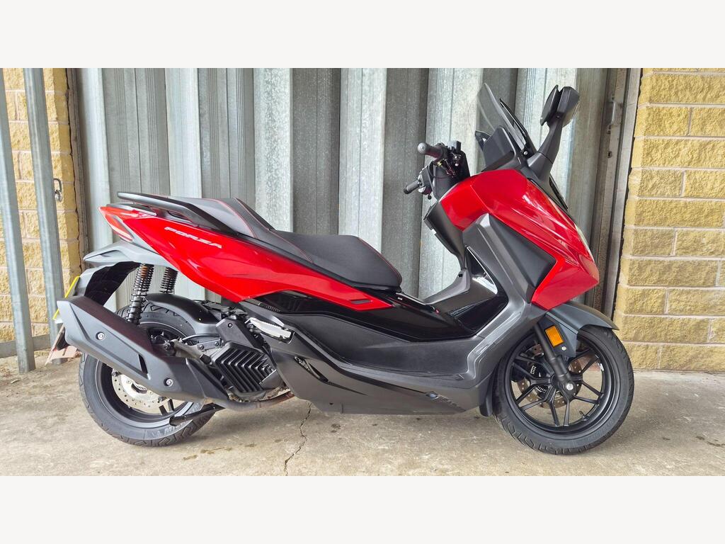 Honda Forza 125