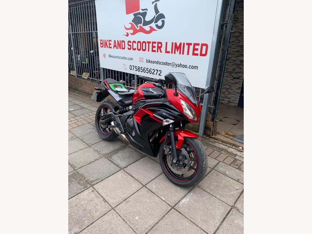 Kawasaki ER-6F Super Sports 650 ABS