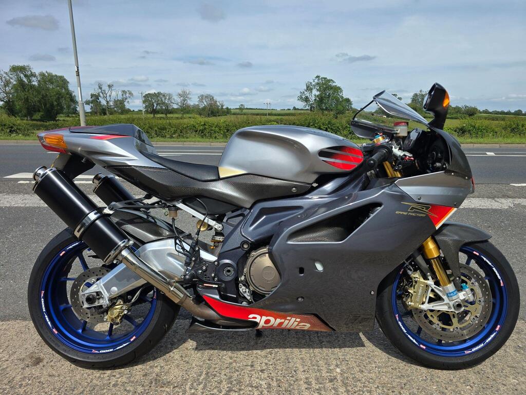 Aprilia RSV 1000 Super Sports 1000 R Factory
