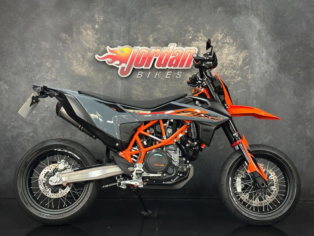 KTM 690 SMC R