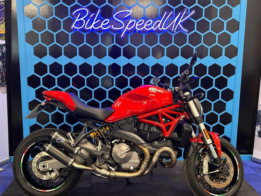 Ducati Monster 821