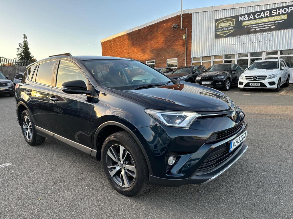 Toyota RAV4 SUV 2.0 D-4D Business Edition Euro 6 (s/s) 5dr (Safety Sense, Nav)